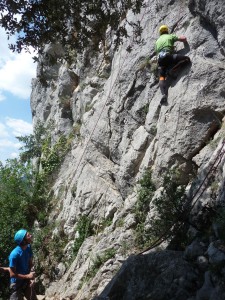 Escalade vers l'autonomie dans l' Héraut en Languedoc Roussillon entre les Cévennes et Montpellier